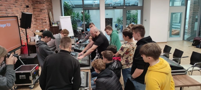 Szkolenie z realizacji dźwięku i obsługi konsolety cyfrowej